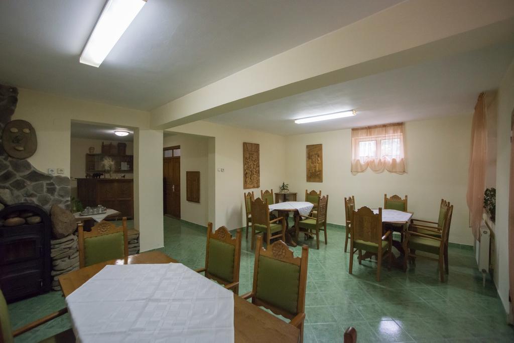 Hotel Beluci Panzio Odorheiu Secuiesc Exteriér fotografie