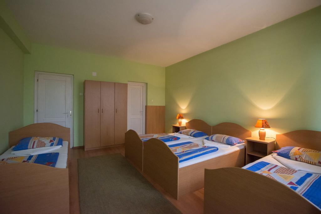 Hotel Beluci Panzio Odorheiu Secuiesc Exteriér fotografie