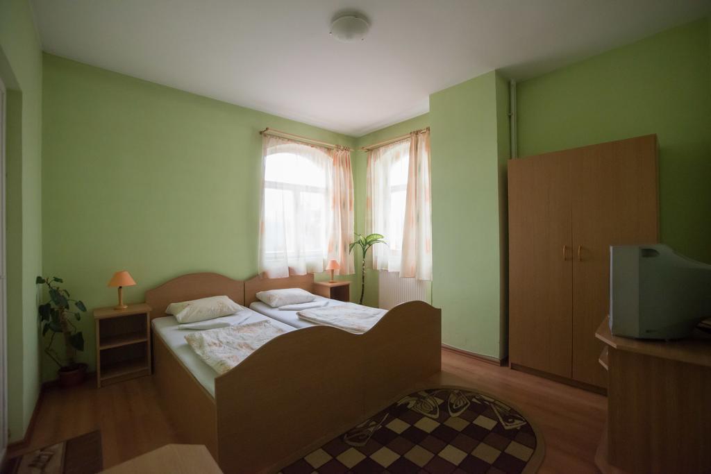 Hotel Beluci Panzio Odorheiu Secuiesc Exteriér fotografie